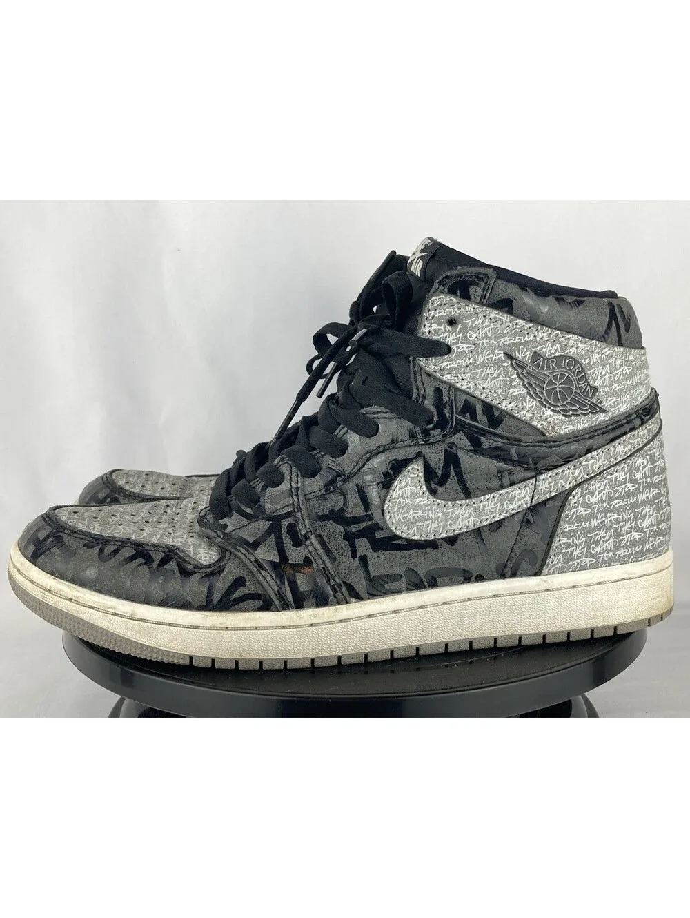 Men’s 9 Nike Air Jordan 1 Retro High OG Rebellionaire Black Shadow 555088-036